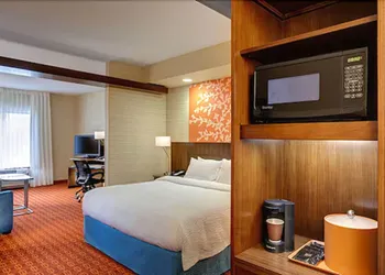 Fairfield Inn & Suites Monaca hotel thumbnail 7