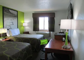 Super 8 by Wyndham Franklin hotel thumbnail 7