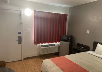 Motel 41 hotel thumbnail 5