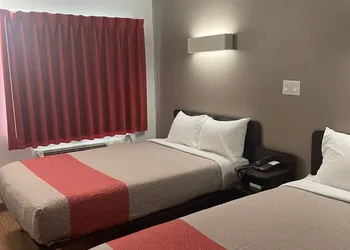 Motel 41 hotel thumbnail 6