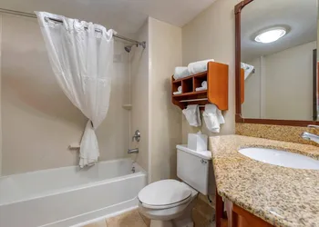 Comfort Inn Oxford - University Area hotel thumbnail 5