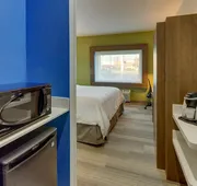 Holiday Inn Express Cincinnati North - Monroe by IHG hotel detail image 3