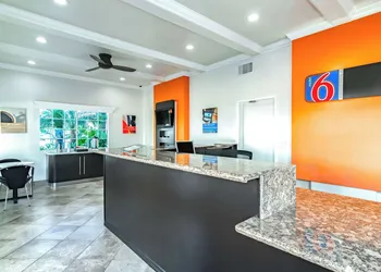 Motel 6 Anaheim, CA hotel thumbnail 4