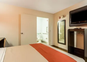 Motel 6 Garland, TX - Dallas hotel thumbnail 7