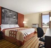 Super 8 by Wyndham Mattoon hotel detail image 4