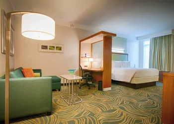 Springhill Suites Canton hotel thumbnail 8