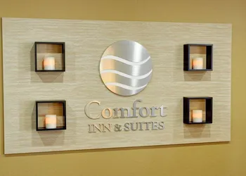 Comfort Inn & Suites Fort Smith I-540 hotel thumbnail 2