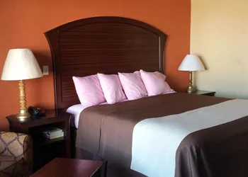 Americas Best Value Inn Schulenburg hotel thumbnail 4