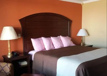 Americas Best Value Inn Schulenburg hotel thumbnail 8