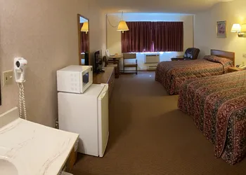 AmeriVu Inn and Suites hotel thumbnail 5