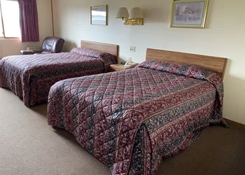 AmeriVu Inn and Suites hotel thumbnail 7