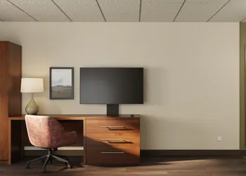 Garner Hotel Butte by IHG hotel thumbnail 3