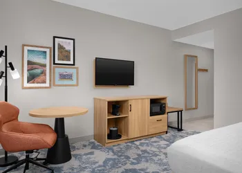 Hampton Inn Crossville hotel thumbnail 6