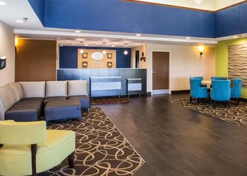 Comfort Suites Cookeville hotel thumbnail 2