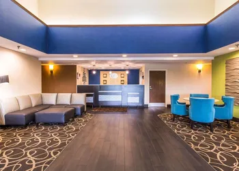 Comfort Suites Cookeville hotel thumbnail 3