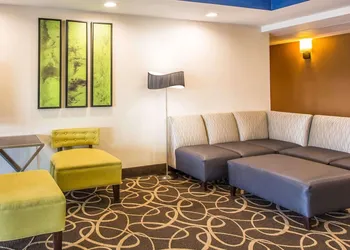 Comfort Suites Cookeville hotel thumbnail 6