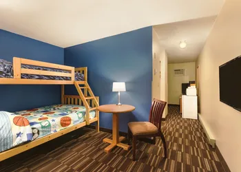 Days Inn by Wyndham Nanaimo hotel thumbnail 5
