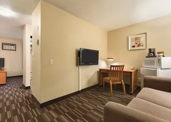 Days Inn by Wyndham Nanaimo hotel thumbnail 8