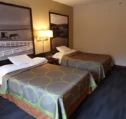 Super 8 by Wyndham Beaver Falls hotel detail image 5