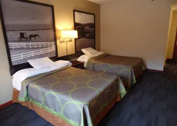 Super 8 by Wyndham Beaver Falls hotel thumbnail 5