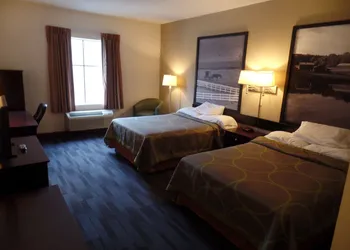 Super 8 by Wyndham Beaver Falls hotel thumbnail 6