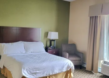Wingate by Wyndham Kittanning hotel thumbnail 3