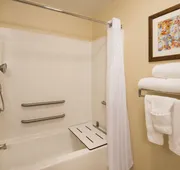 Holiday Inn Express & Suites Sharon-Hermitage by IHG hotel detail image 4