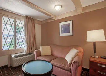 Knights Inn Greensburg hotel thumbnail 5