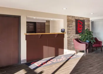 Red Roof Inn Greensburg hotel thumbnail 5
