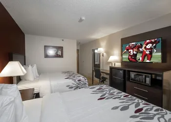 Red Roof Inn Greensburg hotel thumbnail 7