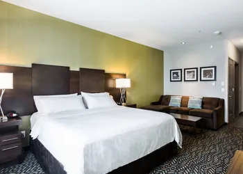 Holiday Inn Express & Suites Spruce Grove - Stony Plain by IHG hotel thumbnail 4