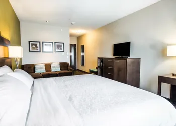 Holiday Inn Express & Suites Spruce Grove - Stony Plain by IHG hotel thumbnail 5