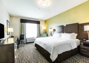 Holiday Inn Express & Suites Spruce Grove - Stony Plain by IHG hotel thumbnail 7