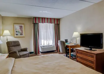 Quality Hotel and Conference Center Bluefield hotel thumbnail 5
