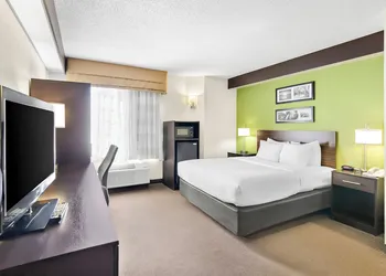 Sleep Inn & Suites Princeton I-77 hotel thumbnail 5