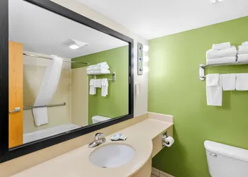 Sleep Inn & Suites Princeton I-77 hotel thumbnail 7