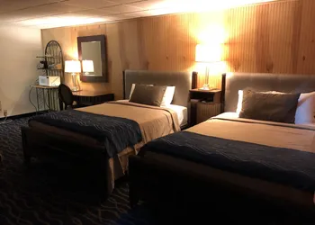 Rodeway Inn Harlan hotel thumbnail 6