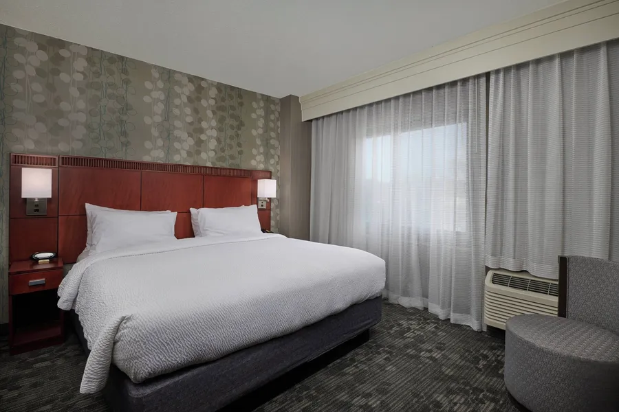 Courtyard by Marriott Bristol hotel detail image 6