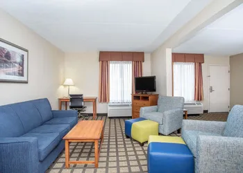 Baymont by Wyndham Hays hotel thumbnail 7