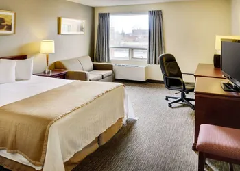 Quality Inn hotel thumbnail 2