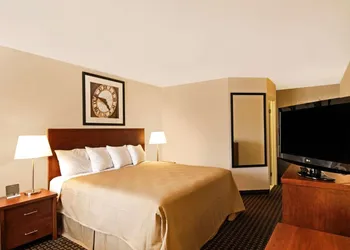 Quality Inn hotel thumbnail 6