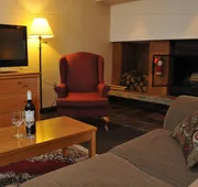 Ramada by Wyndham Pinewood Park Resort North Bay hotel detail image 4