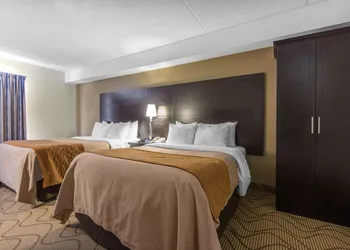 Comfort Inn hotel thumbnail 5