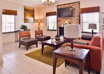 Quality Inn & Suites Beaumont hotel thumbnail 2