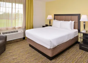 Candlewood Suites Beaumont by IHG hotel thumbnail 7