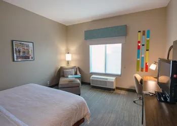 Hampton Inn & Suites Port Arthur hotel thumbnail 7