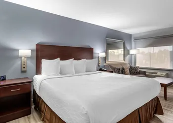 Best Western Plus Orange County hotel thumbnail 5