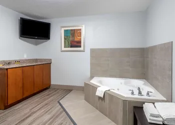 Best Western Plus Orange County hotel thumbnail 7