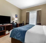Comfort Inn & Suites Paris hotel detail image 5