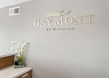 Baymont by Wyndham Beaumont hotel thumbnail 7